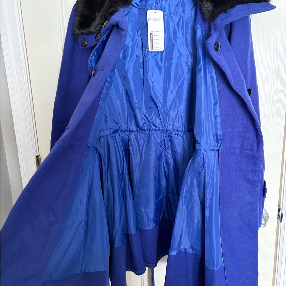 Beautiful royal blue coat, peplum double tail - Picture 4 of 5